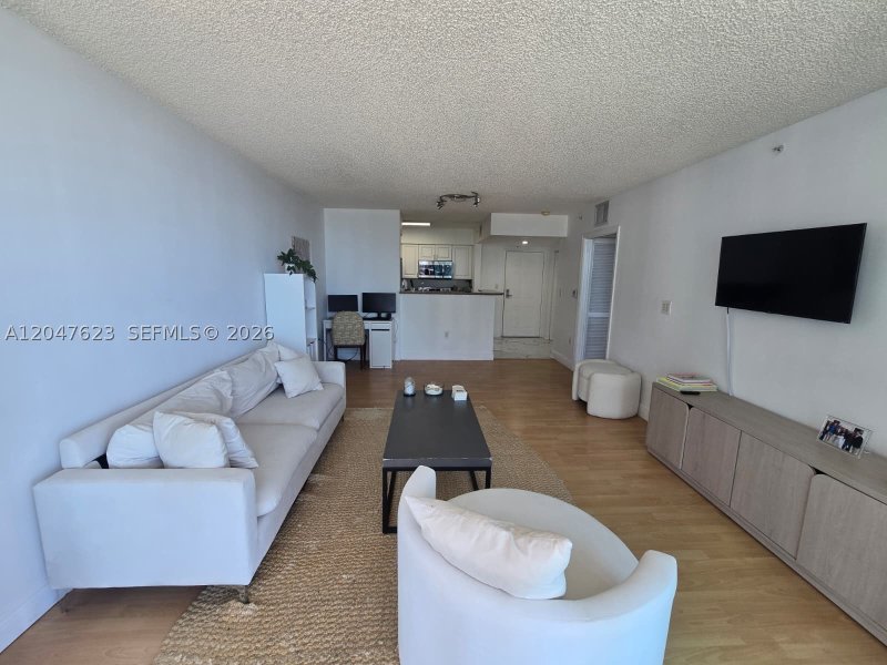 Aluguel de apartamento no Mark on Brickell 1005