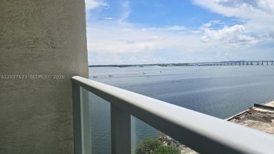 Mark on Brickell Apt #1005