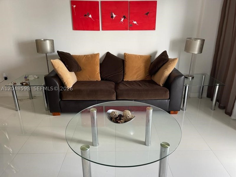 Apartment for rent at Arlen Beach 1411