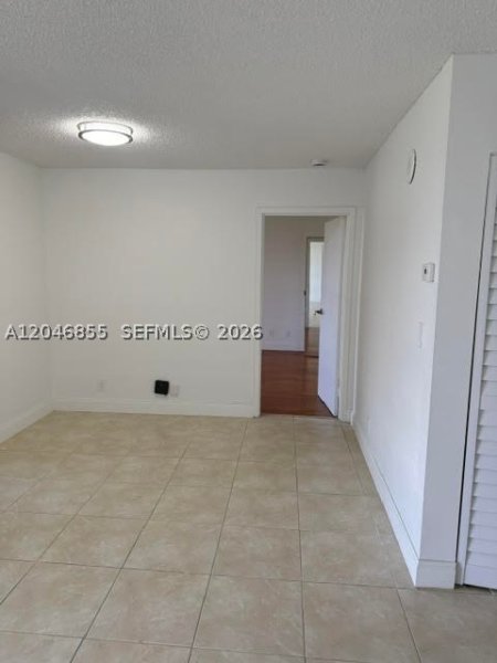 Apartment for rent at Plaza of the Americas 509
