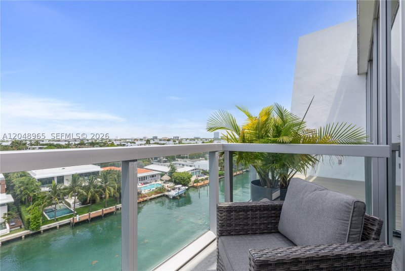 Condo for sale at Kai at Bay Harbor 7G-S