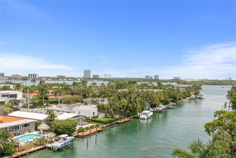 Condo for sale at Kai at Bay Harbor 7G-S