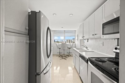 Aluguel de apartamento no Plaza Towers North 911