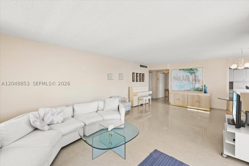 Apartment for rent at Plaza Towers North 911