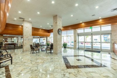Comprar apartamento no Winston Towers L05