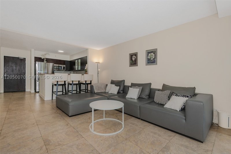 Apartment for rent at Flamingo 116S