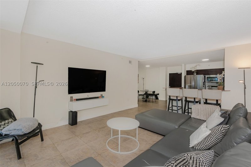 Apartment for rent at Flamingo 116S
