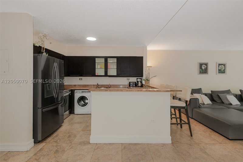 Apartment for rent at Flamingo 116S