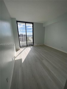 Aluguel de apartamento no Parc Central Aventura PH05