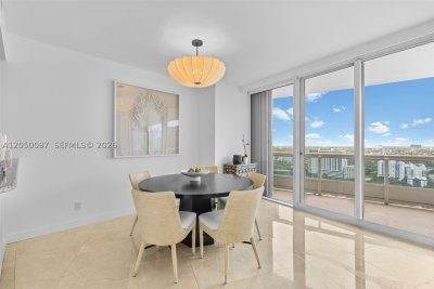 Aluguel de apartamento no Santa Maria 2805