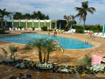 Aluguel de apartamento no Crystal House 4C