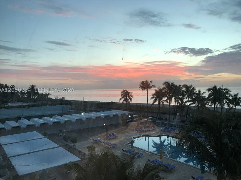 Apartment for rent at Crystal House 4C