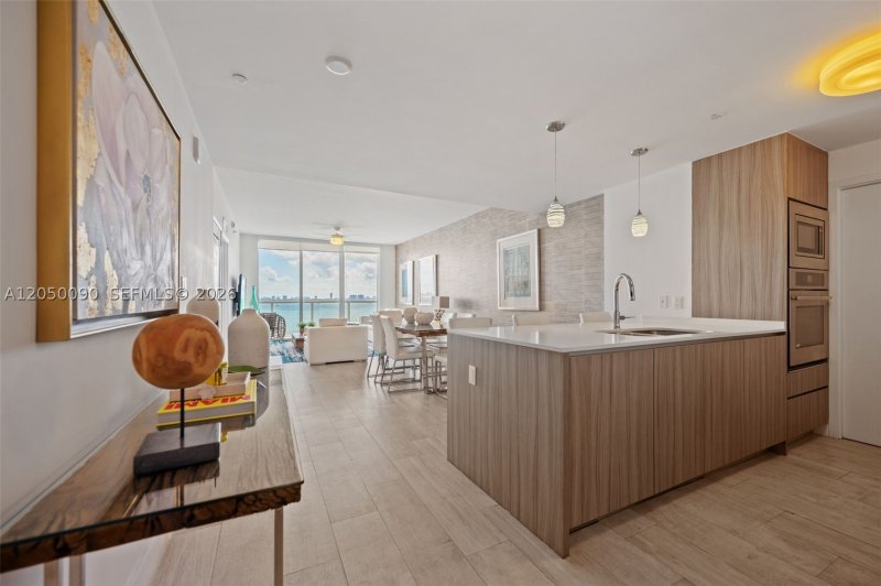 Apartment for rent at Bay House 1402