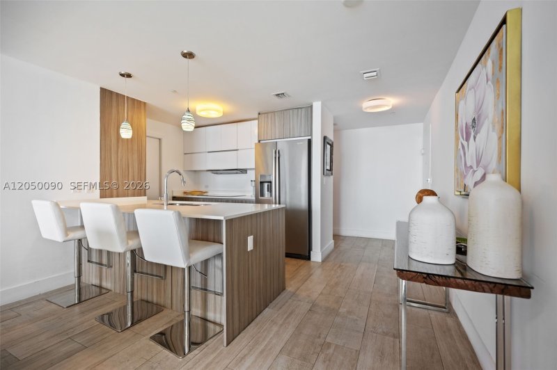Apartment for rent at Bay House 1402