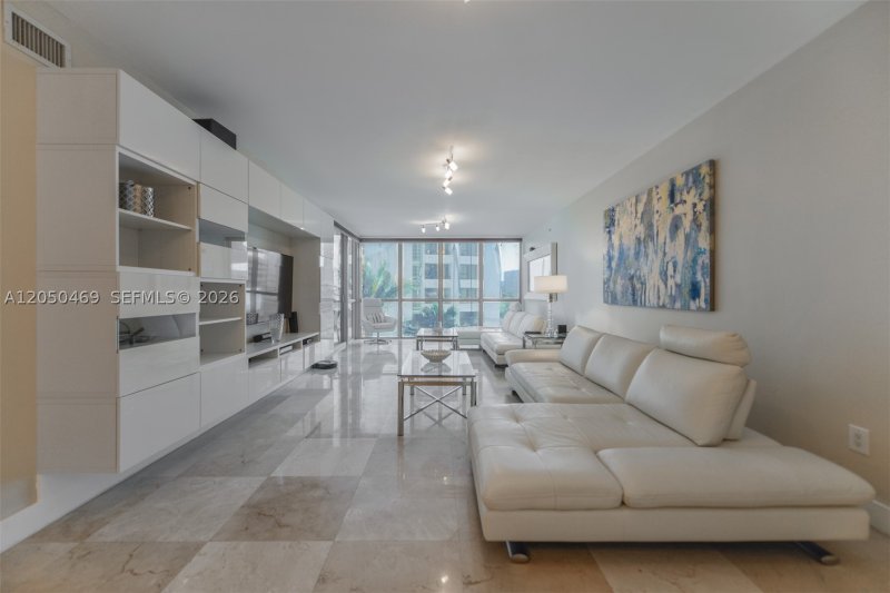 Apartment for rent at Ocean Palms 404