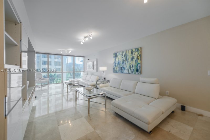 Apartment for rent at Ocean Palms 404