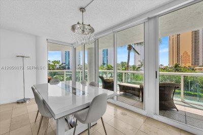 Comprar apartamento no Oceania 4 342
