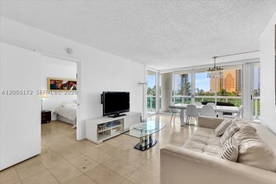 Comprar apartamento no Oceania 4 342
