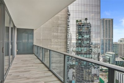 Comprar apartamento en SLS Lux Brickell 3903