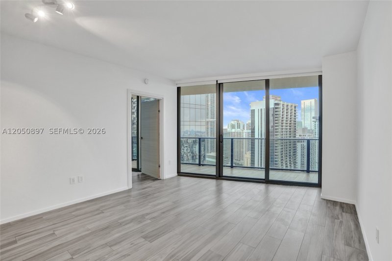 Condo for sale at SLS Lux Brickell 3903