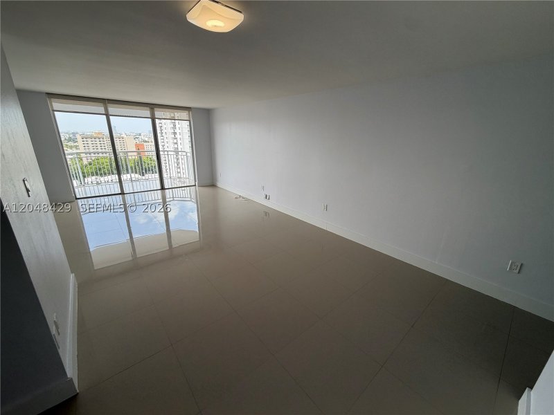 Comprar apartamento en Del Prado South Tower 1802