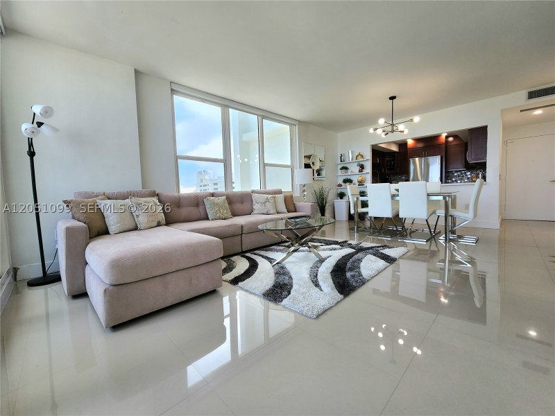 Apartment for rent at Alexander Towers 521