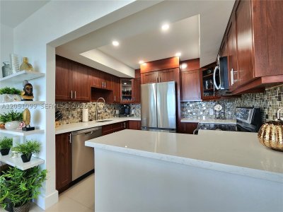 Aluguel de apartamento no Alexander Towers 521