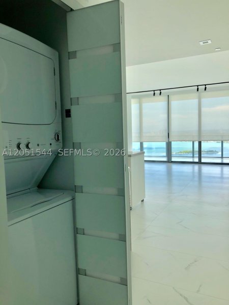 Apartment for rent at Paraiso Bay Miami 3307