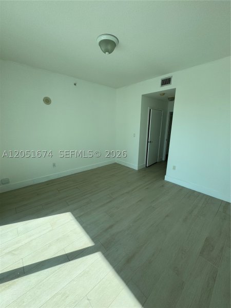 Comprar apartamento en Axis on Brickell South Tower 1702-S