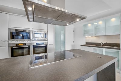 Alquiler de apartamento en Trump Royale 902