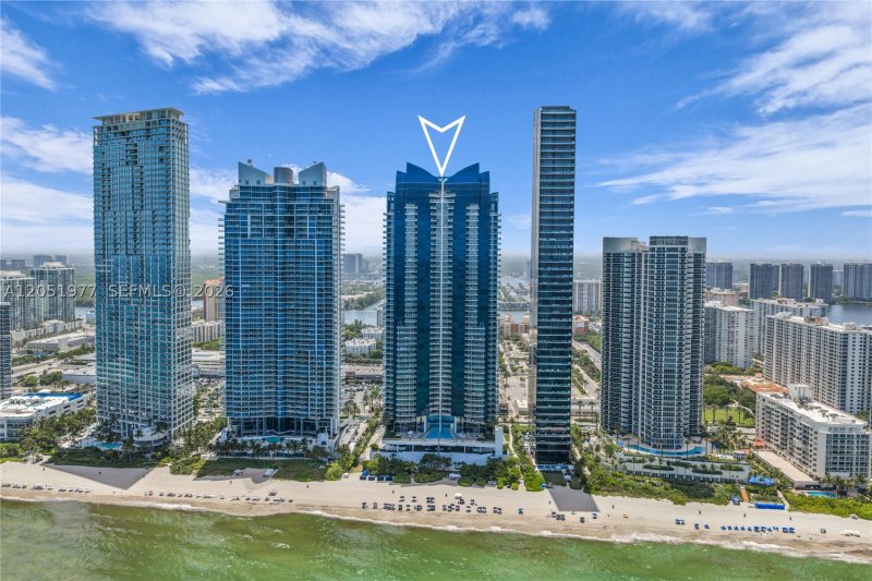 Comprar apartamento en Jade Ocean 4205