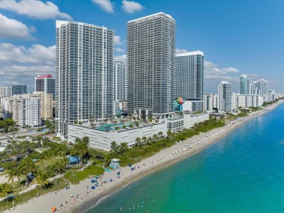 Beach Club Three Apt #3109