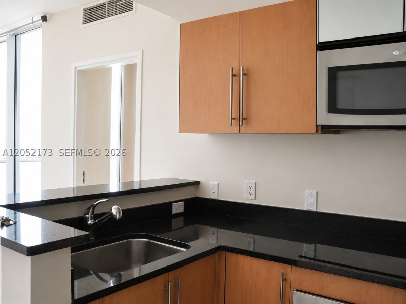 Alquiler de apartamento en Met 1 T-3511