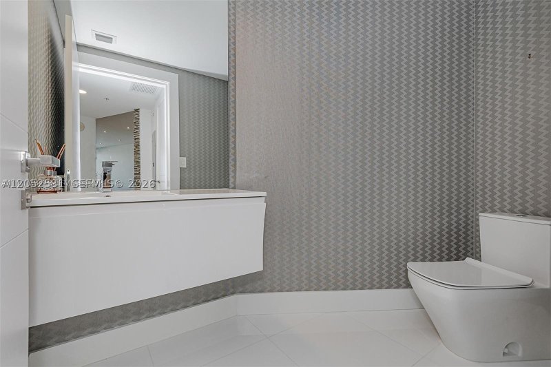 Comprar apartamento no Trump Royale 1101