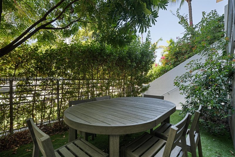 Condo for sale at Absolute Lofts LG-5