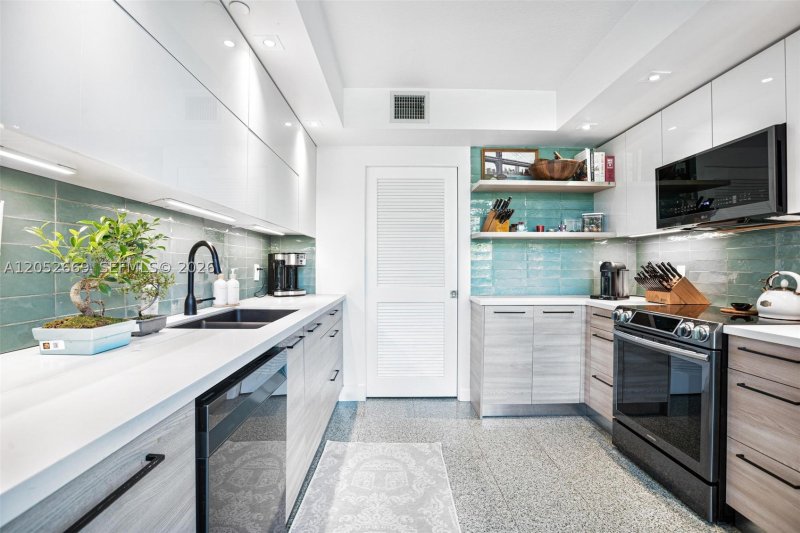 Condo for sale at Absolute Lofts LG-5