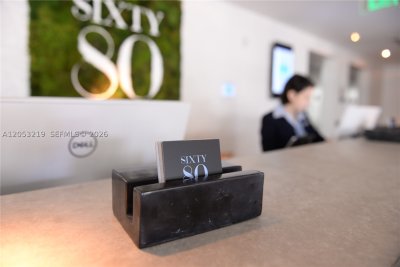 Comprar apartamento en 6080 Collins Avenue