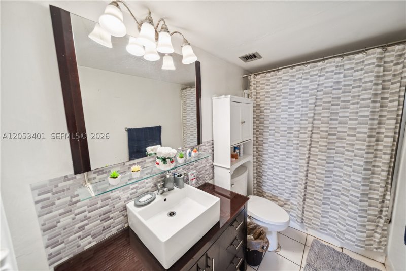 Condo for sale at Sailboat Cay 703