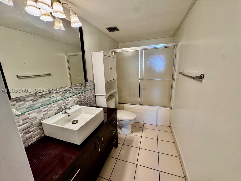 Condo for sale at Sailboat Cay 703