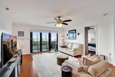 Comprar apartamento en The Summit 310N