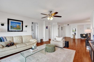 Comprar apartamento en The Summit 310N
