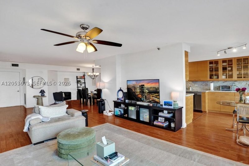 Condo for sale at The Summit 310N