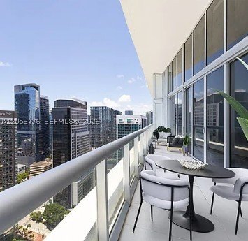 Comprar apartamento no Icon Brickell Tower II 4105