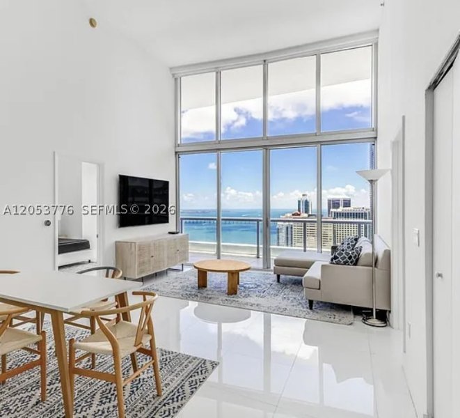 Comprar apartamento no Icon Brickell Tower II 4105