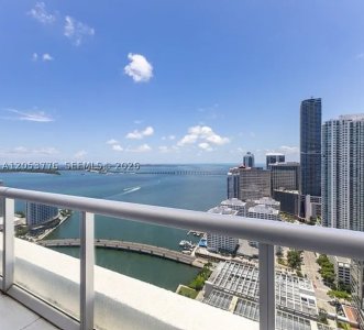 Comprar apartamento no Icon Brickell Tower II 4105