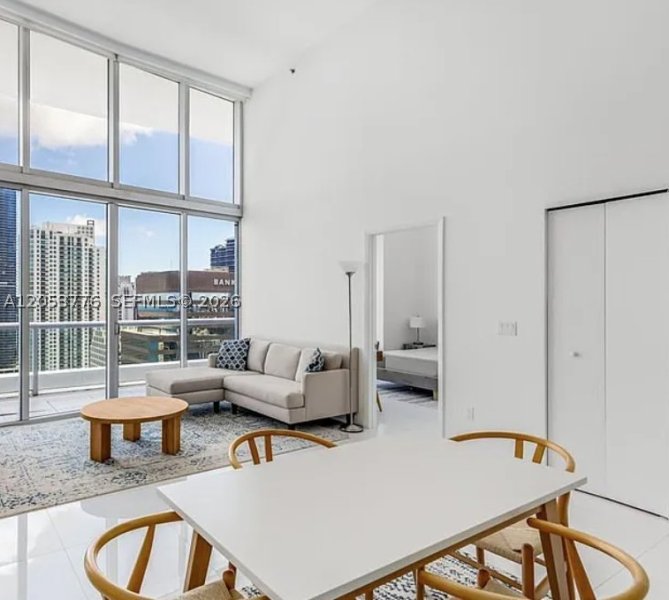 Comprar apartamento no Icon Brickell Tower II 4105