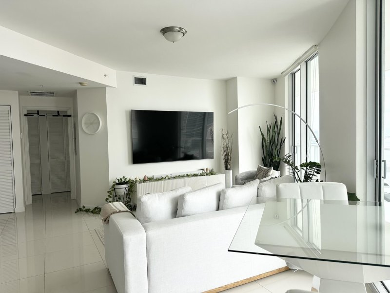 Alquiler de apartamento en Met 1 T-2208