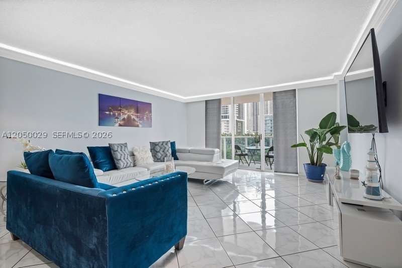 Apartment for rent at Hallmark of Hollywood 410