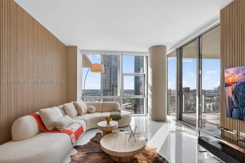 Condo for sale at Paramount Miami WorldCenter 3201