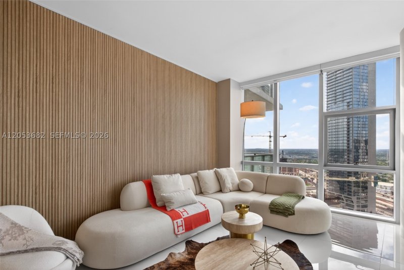 Condo for sale at Paramount Miami WorldCenter 3201